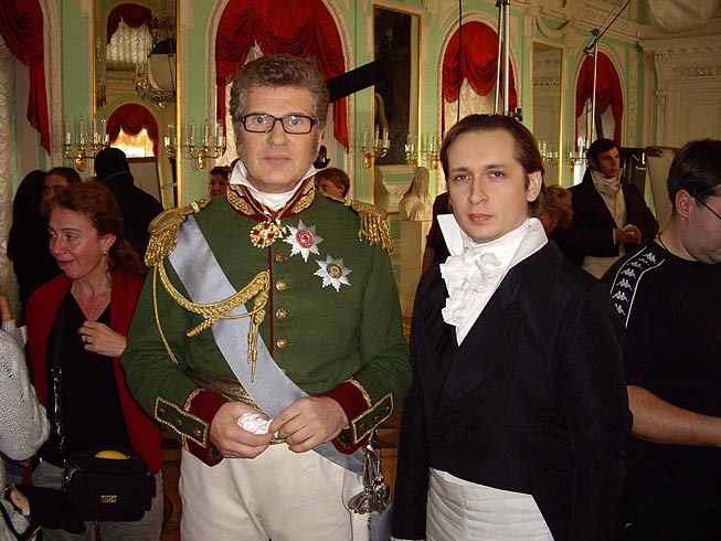 king02.jpg (99119 bytes)
