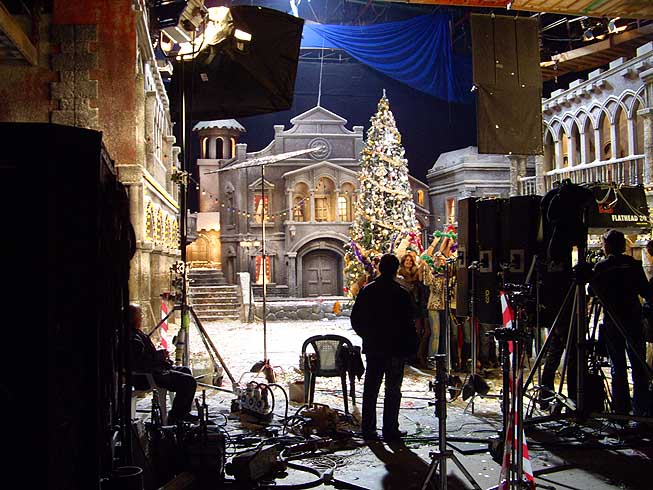 newyear03.jpg (95576 bytes)